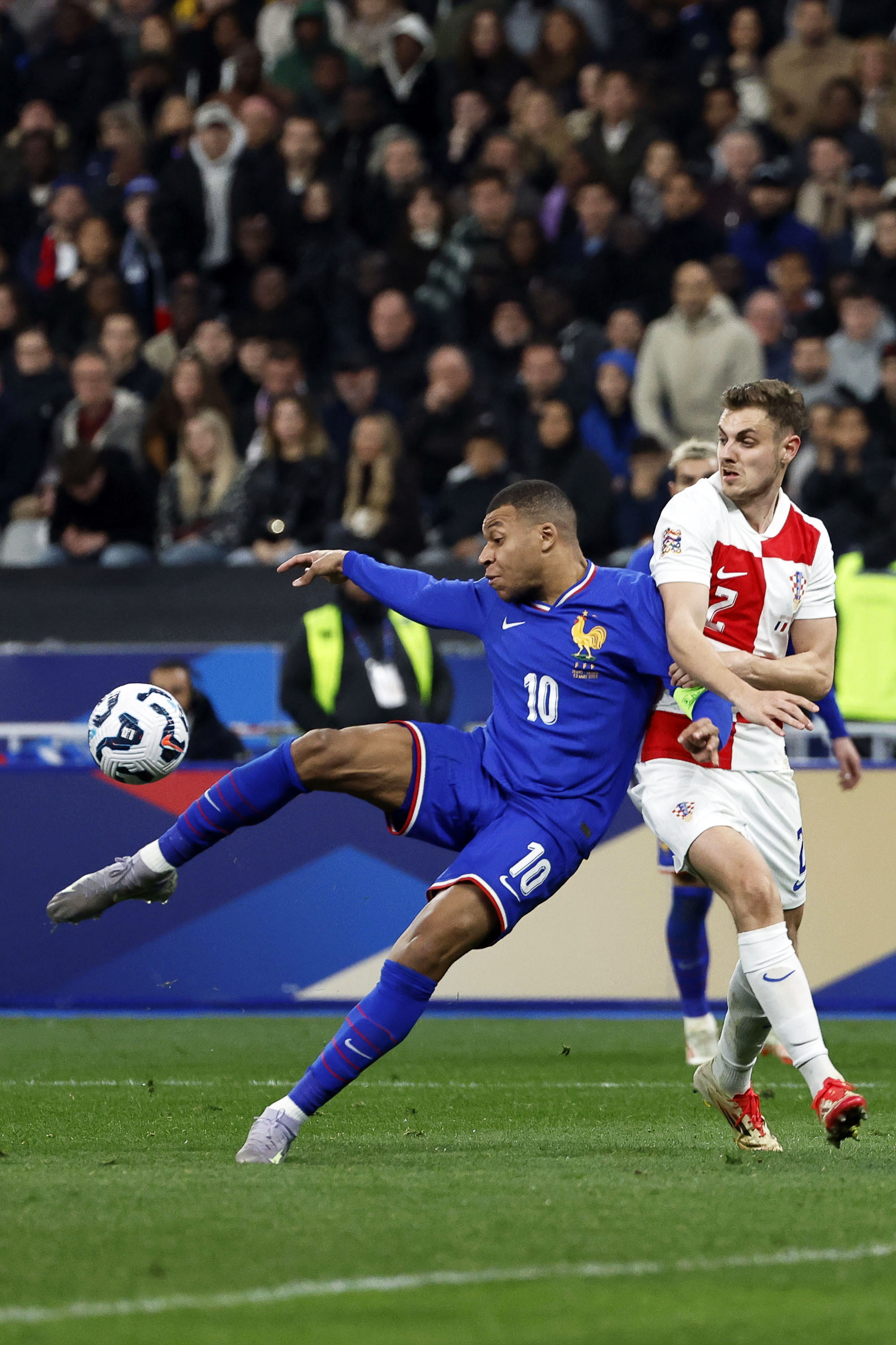 欧国联比赛战绩查看，球员表现亮眼的简单介绍