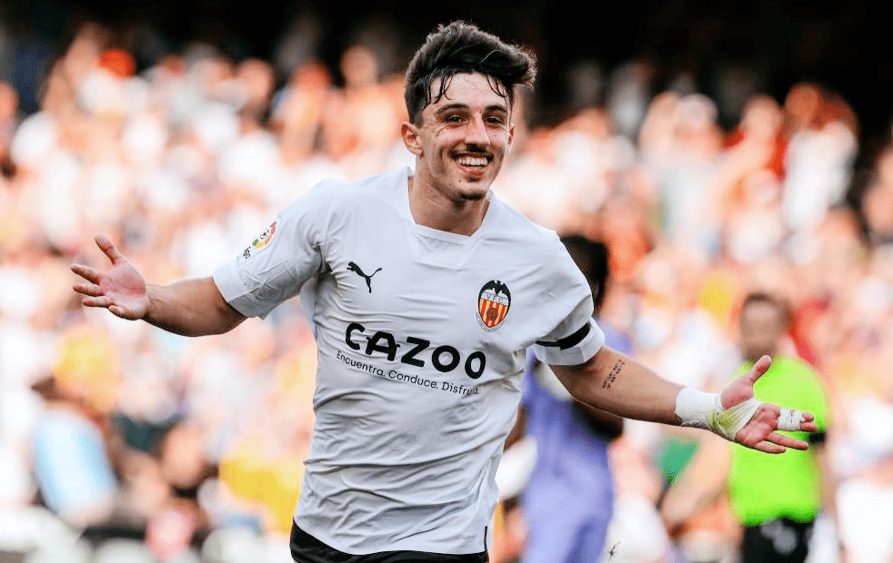 瓦伦西亚球员团结获得关键胜利的简单介绍 瓦伦西亚球员团结获得关键胜利的简单介绍