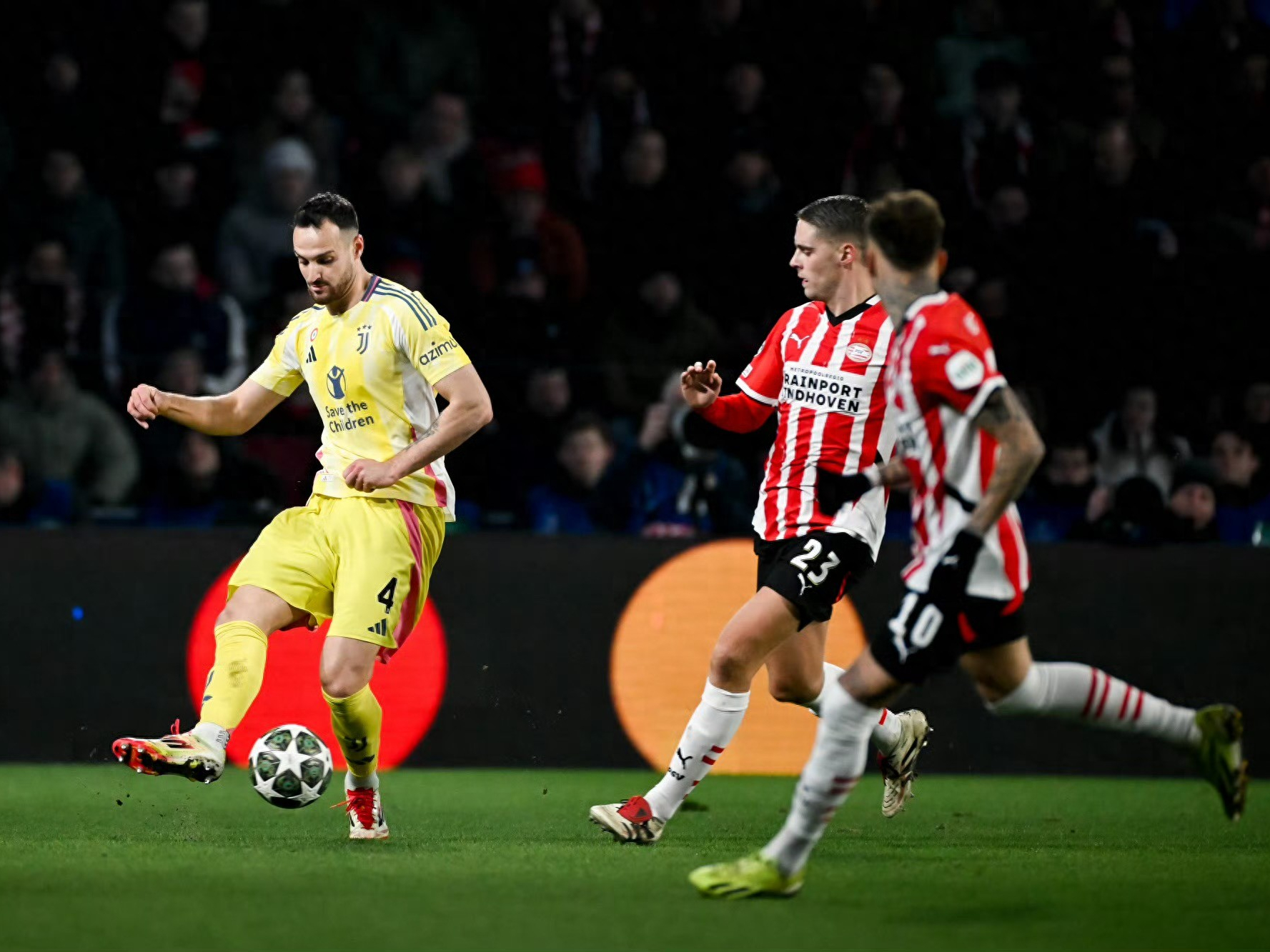 瑞士队主场遭逢意外,欧预赛前景一片黑暗的简单介绍 瑞士队主场遭逢意外,欧预赛前景一片黑暗的简单介绍