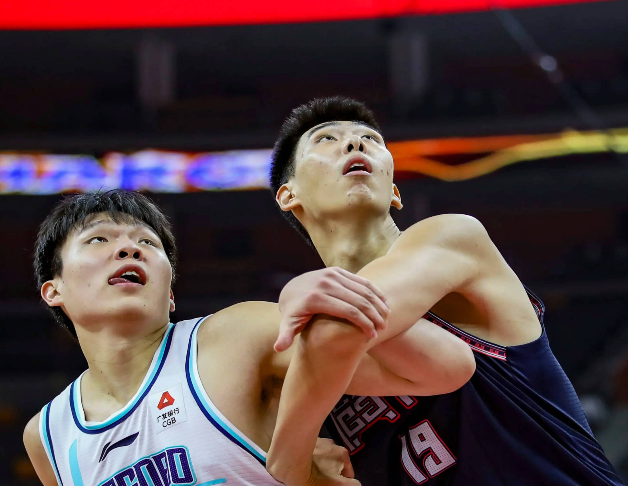 九游娱乐官方-新晋球员崭露头角，实力获得认可