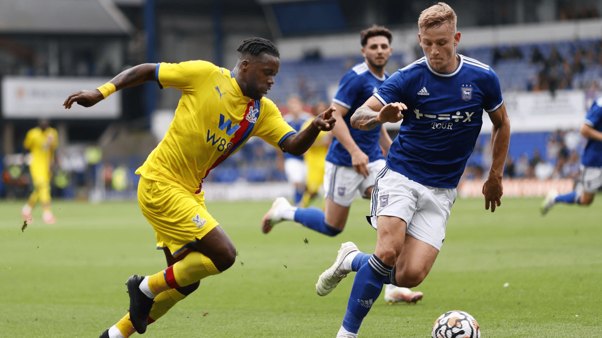 九游娱乐网站-水晶宫主场失利，英超保级前景堪忧的简单介绍