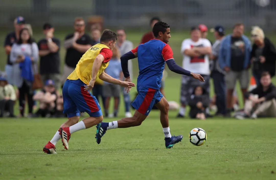 包含球队冲刺赛季后程，迎来胜利高峰的词条