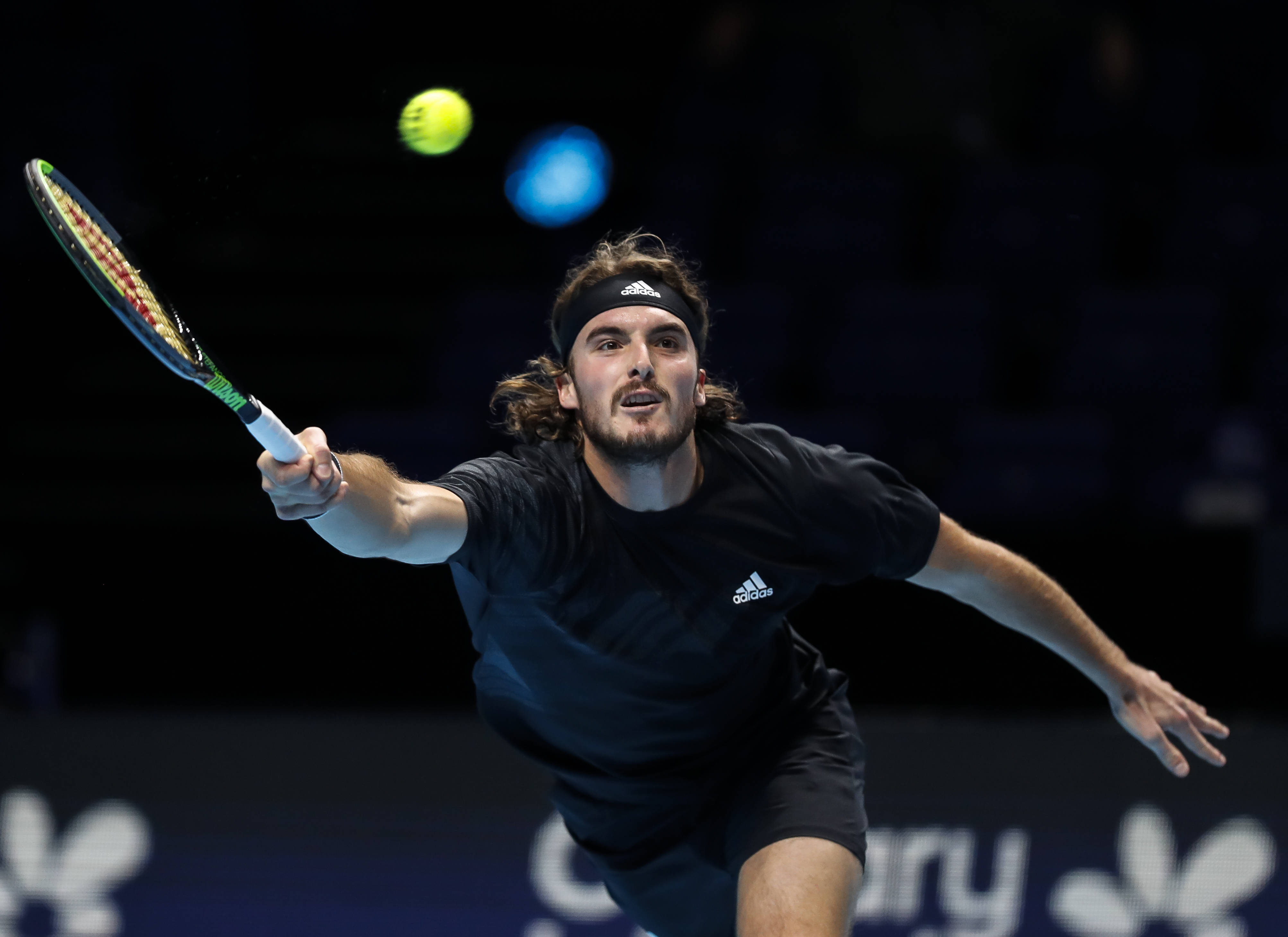 戴维斯杯鏖战ATP总决赛，西西帕斯状态火热的简单介绍