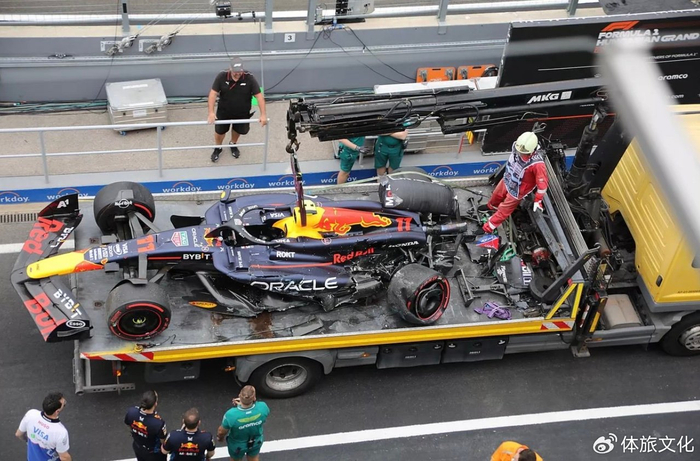 九游官网-包含梅赛德斯翻盘红牛车队，佩雷兹惊艳四座的词条