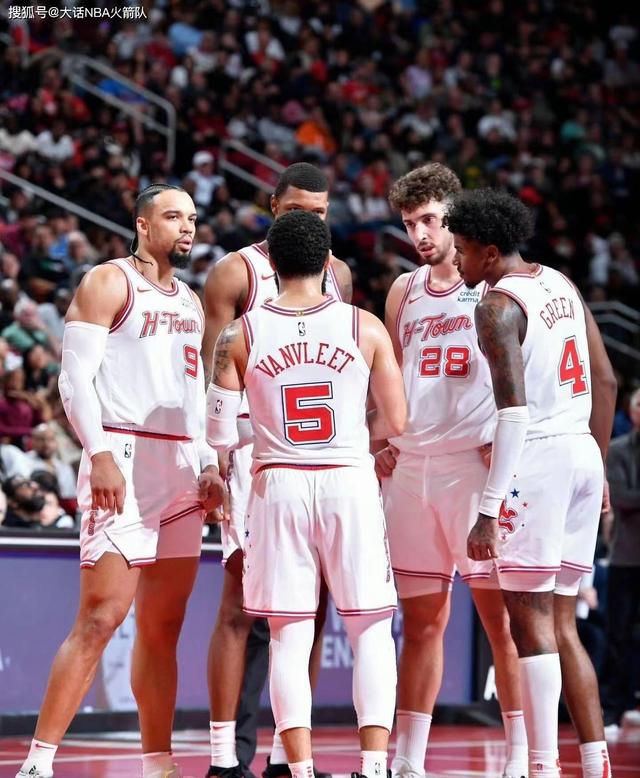 九游体育平台-关于湖人轻取新疆队，范弗利特扛起全队的信息