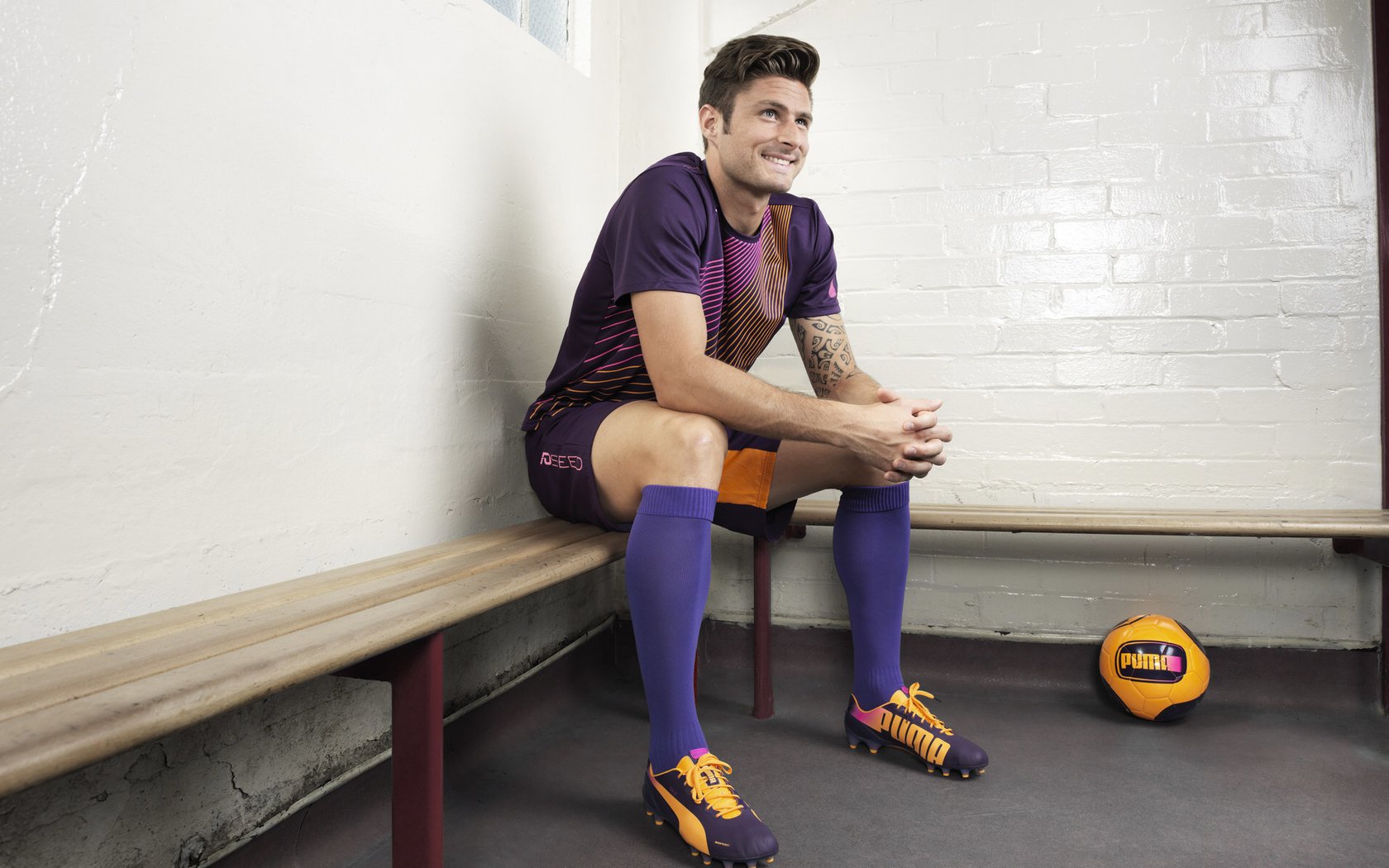 九游体育APP下载-南美奇迹与欧洲新贵的碰撞，格列兹曼一锤定音，巴拉圭友谊赛完胜莱比锡红牛