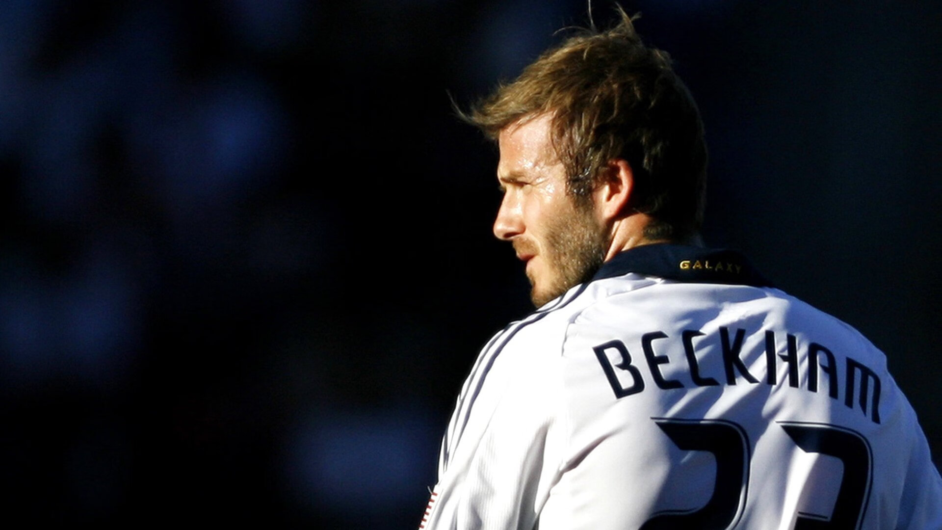 九游体育-双线叙事，从新苏伊士到绿茵场—2026年的中国智慧与哈兰德时刻